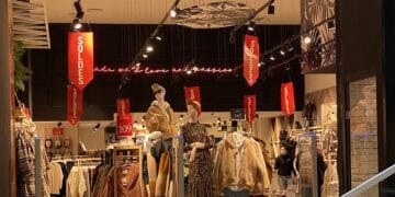 Prêt-à-porter: Marwa ouvre un magasin dans la région parisienne