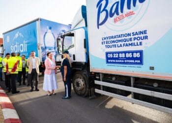 Oulmès ouvre un nouveau site logistique et féminise ses métiers