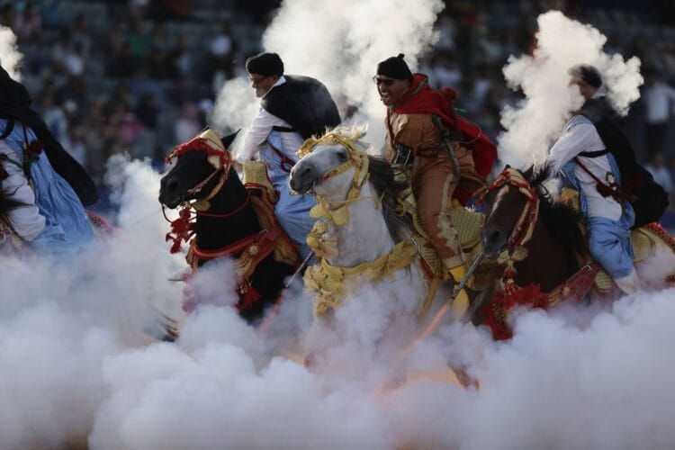 Salon du cheval: compétition, beauté et traditions (images)