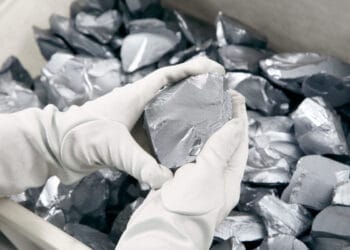 Signature d’une convention pour la création d’une usine de polysilicium à Tan-Tan