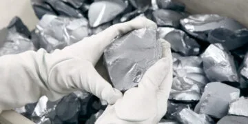 Signature d&rsquo;une convention pour la création d’une usine de polysilicium à Tan-Tan