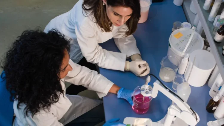 Jeunes talents Maghreb: Remise des prix du programme «Pour les femmes et la science»