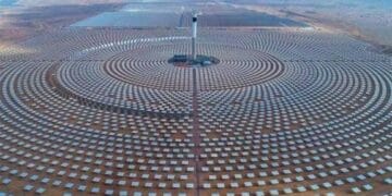 Photovoltaïque: signature des contrats d’exploitation et de construction de Noor Atlas