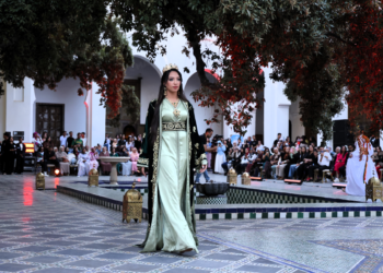 Fès: Entre authenticité et modernité, les jeunes de l’OFPPT subliment le caftan